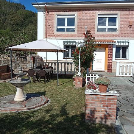 Vivienda Turistica Volvere Santiurde de Toranzo 外观 照片